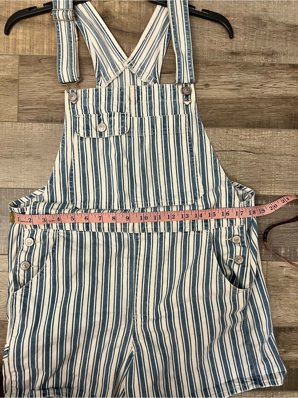 American Eagle Outfitters Blue & White Striped Women’s Short Overalls size M EUC - Picture 3 of 6